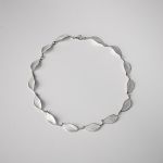 548853 Halsband